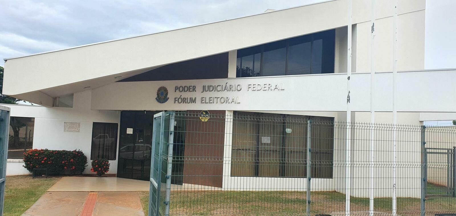 Imagem de compartilhamento para o artigo Justiça Eleitoral multa instituto de pesquisa que declarou vitória de Mané Nunes em R$ 10 mil por falta de transparência em Alcinópolis da MS Todo dia